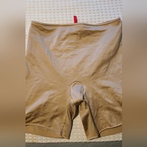Spanx Simplicity Sculpting Shorts